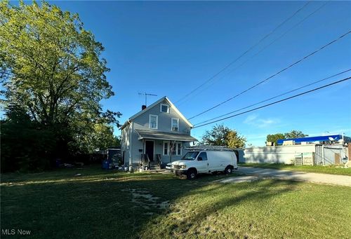 112 W 25th St, Lorain, OH, 44052-4808 | Card Image