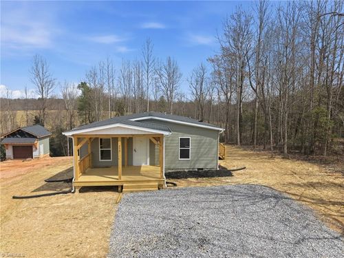 7825 Nc Highway 16, Millers Creek, NC, 28651 | Card Image