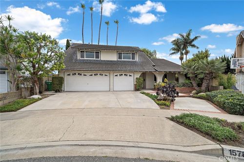 15782 Condon Cir, Westminster, CA, 92683-6940 | Card Image