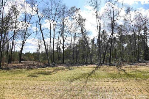 Lot 8 Creek Bluff Dr, Pace, FL, 32571 | Card Image