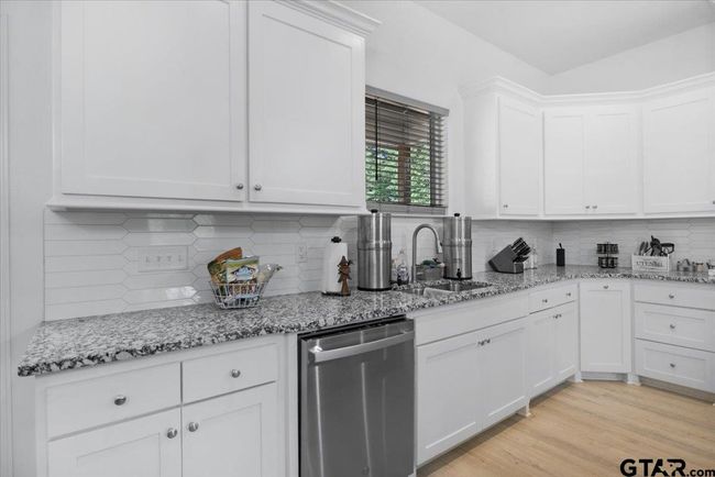 193 County Road 3524, House other with 3 bedrooms, 2 bathrooms and null parking in Bullard TX | Image 14
