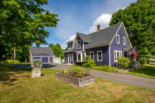 43 Union St, Camden, ME, 04843-2033 | Card Image
