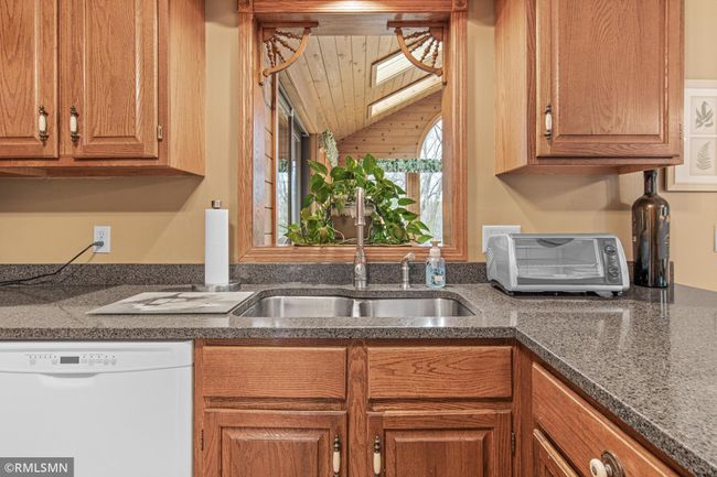 Window to Sunroom | Image 11