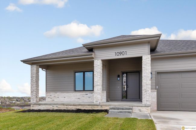 10901 N 161 St St, House other with 5 bedrooms, 4 bathrooms and 3 parking in Bennington NE | Image 4