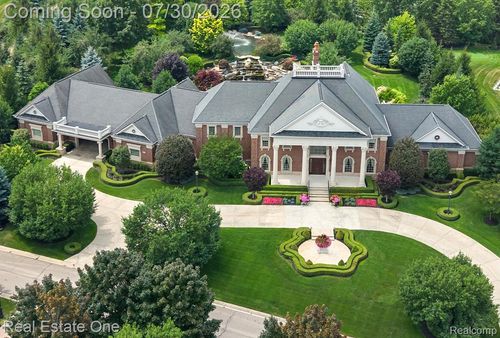 5250 Orchard Ridge Dr, Rochester, MI, 48306-2398 | Card Image
