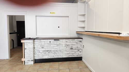 142 Simcoe St S, Oshawa, ON, L1H4G9 | Card Image