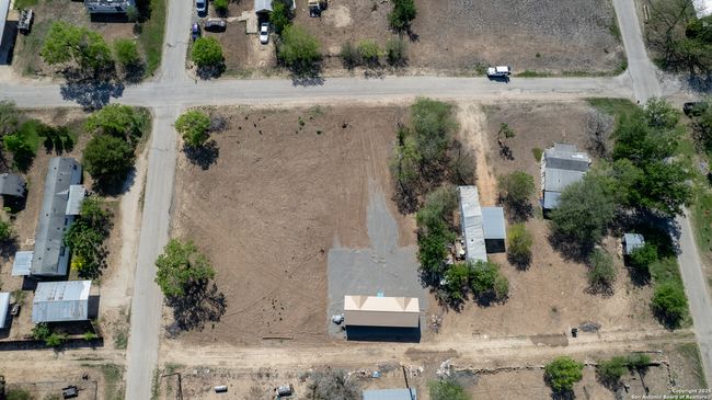 808 Austin St, Home with 0 bedrooms, 0 bathrooms and null parking in Sabinal TX | Image 12