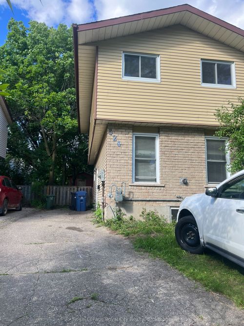 324 Cole Rd, Guelph, ON, N1G3J2 | Card Image