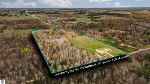 3976 Irvin Rd, Kingsley, MI, 49649-9205 | Card Image