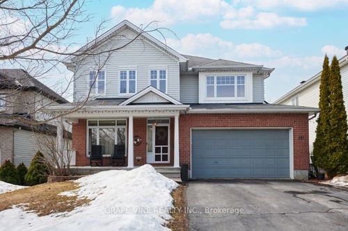 517 Overland Dr, Stittsville, ON, K2S0C2 | Card Image