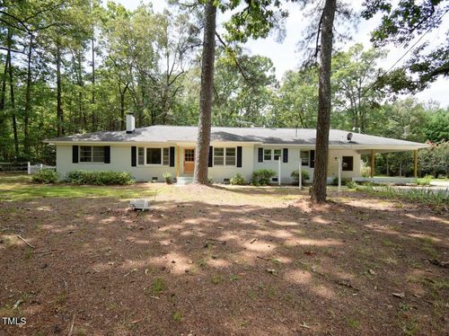 906 Perry Rd, Zebulon, NC, 27597-6321 | Card Image