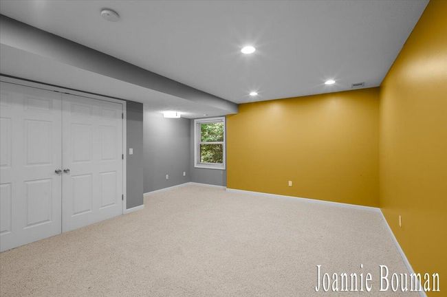 10466 Riverview Dr, House other with 5 bedrooms, 4 bathrooms and null parking in Plainwell MI | Image 11