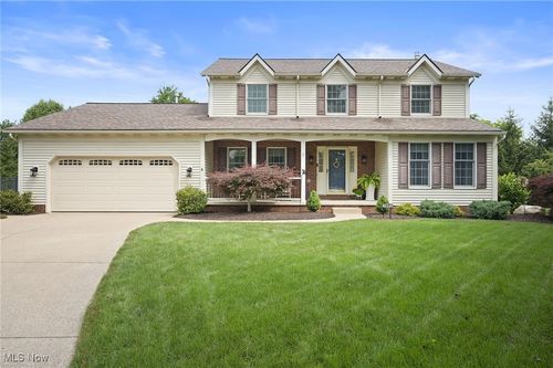 1051 Marilyn Way, Medina, OH, 44256-3066 | Card Image