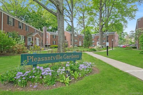 2j-291 Manville Rd, Pleasantville, NY, 10570-2162 | Card Image