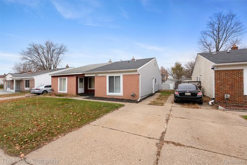 4223 Venoy Rd, Wayne, MI, 48184-1838 | Card Image