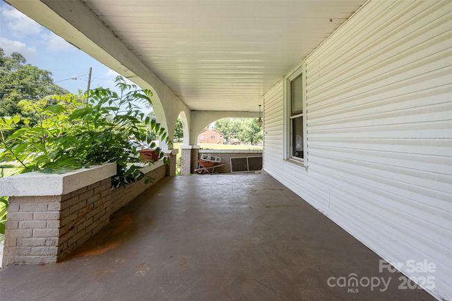 1637 N College Ave, House other with 4 bedrooms, 2 bathrooms and null parking in Newton NC | Image 29