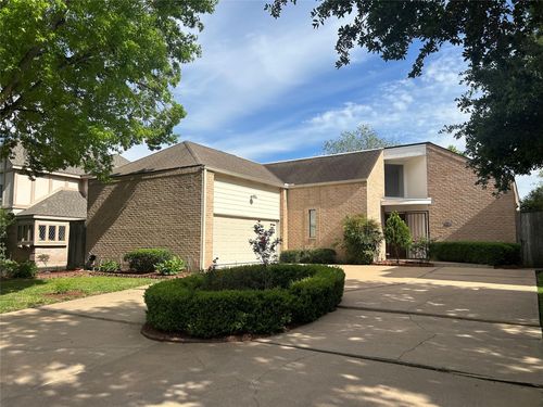 11747 Riverview Dr, Houston, TX, 77077-3162 | Card Image
