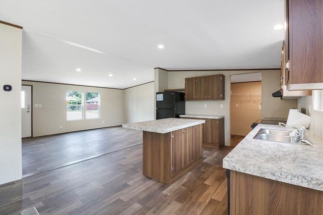 707 W 8 Th St, House other with 4 bedrooms, 2 bathrooms and 2 parking in Coleman TX | Image 8