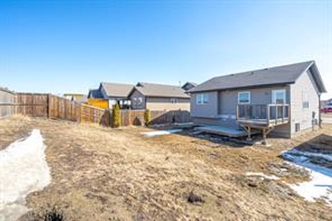 4004 74 Ave, House detached with 5 bedrooms, 2 bathrooms and 3 parking in Lloydminster AB | Image 32