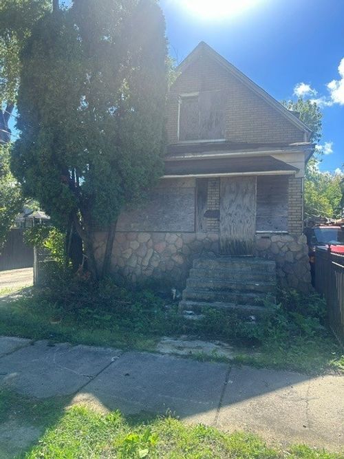 15 W 104th Pl, Chicago, IL, 60628-2616 | Card Image
