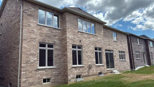 26 Twinleaf Cres, Tottenham, ON, L0G1W0 | Card Image