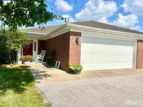 7447 Megan Brooke Ln, Evansville, IN, 47725-7654 | Card Image