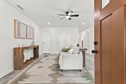 2513 Delk Ave, Nashville, TN, 37208-1916 | Card Image