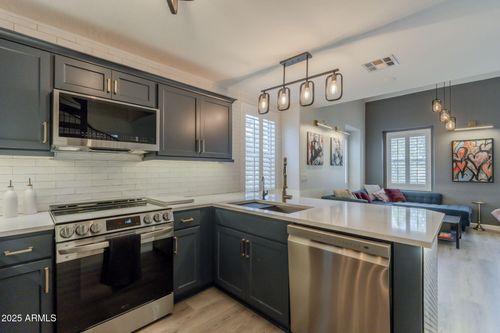 106 W Commerce Ct, Gilbert, AZ, 85233-4418 | Card Image