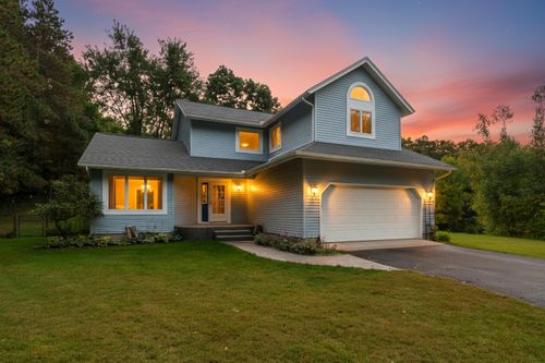 8290 Huff Rd, Bellevue, MI, 49021-8205 | Card Image