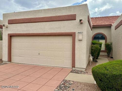 8685 N Johnny Miller Dr, Tucson, AZ, 85742-9795 | Card Image