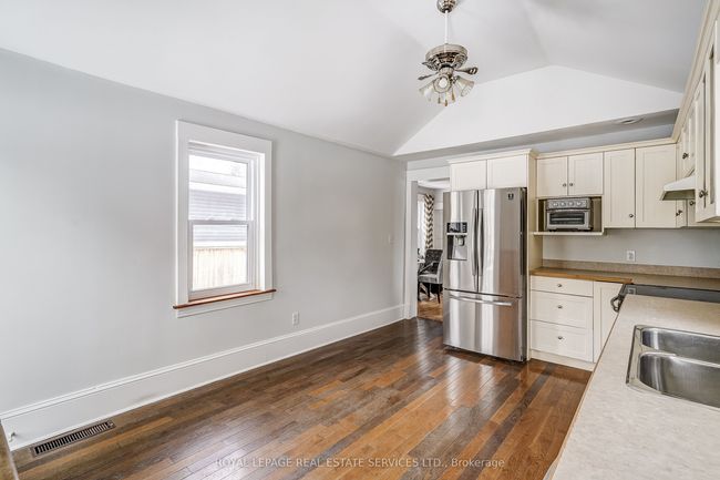 5309 County Rd 9, House other with 3 bedrooms, 1 bathrooms and 3 parking in New Lowell ON | Image 4