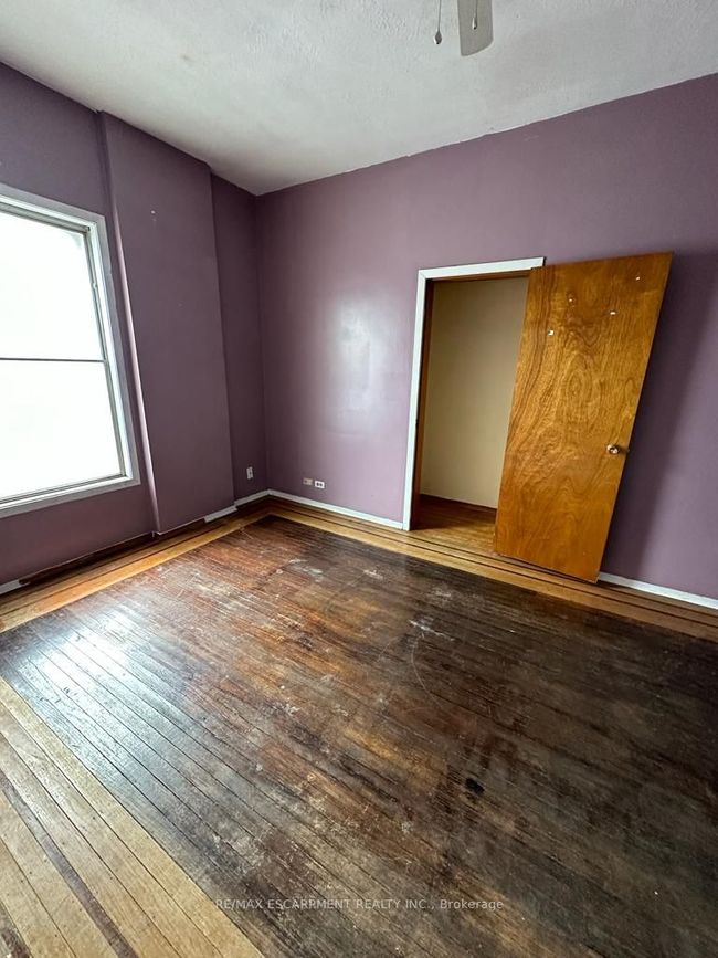206 Hughson St. N, House other with 4 bedrooms, 3 bathrooms and null parking in Hamilton ON | Image 19