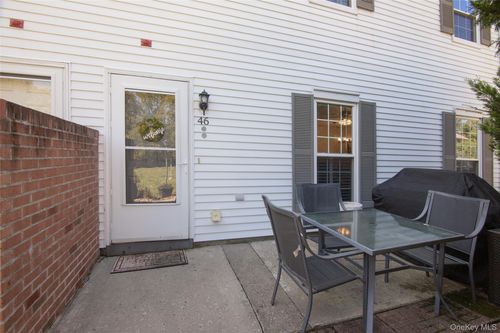 46 The Rise, Warwick, NY, 10990-4232 | Card Image