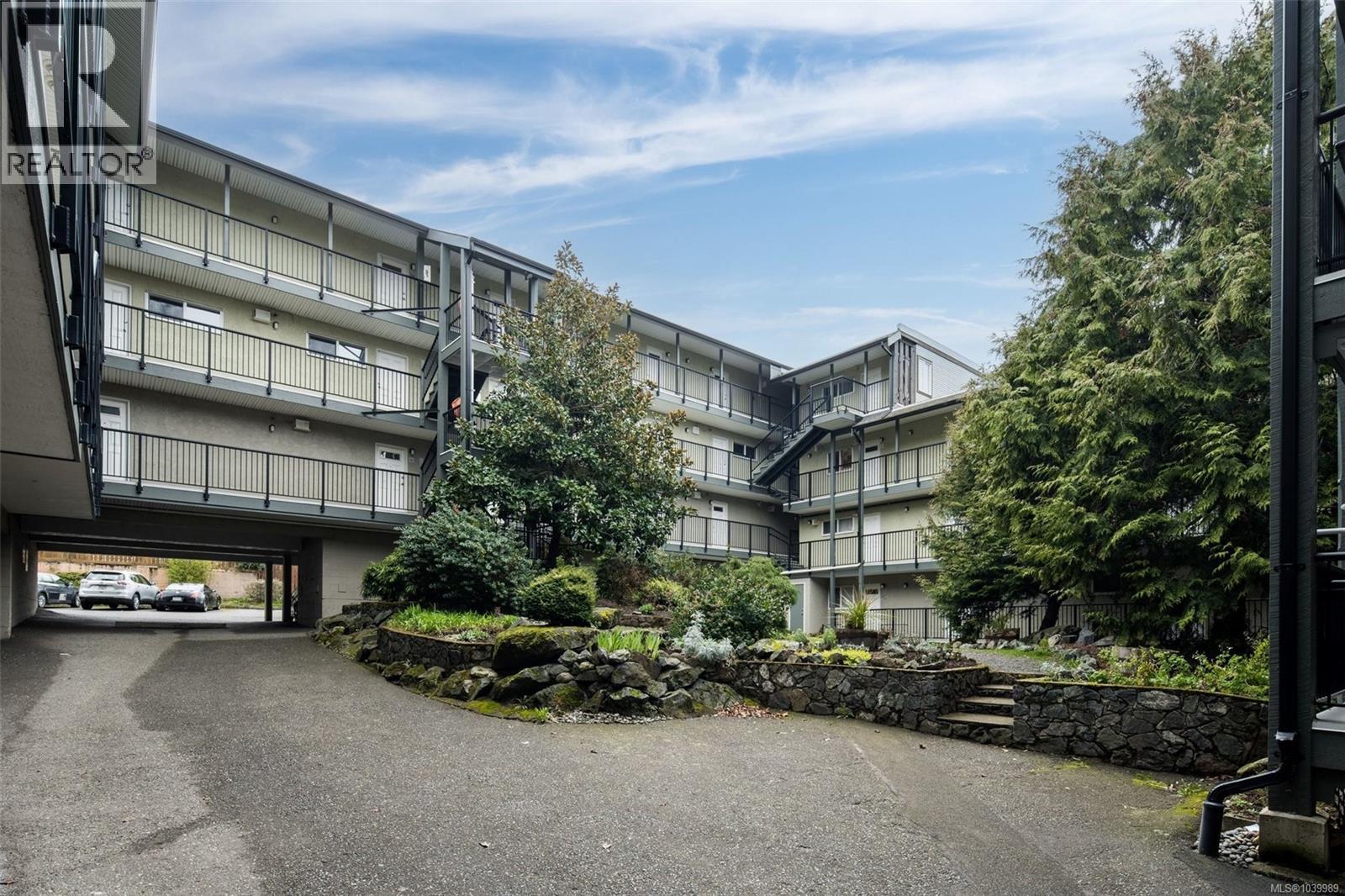 Residential in Saanich 5