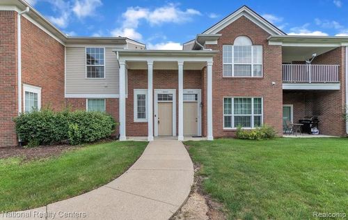 16707 Carriage Way, Northville, MI, 48168-6501 | Card Image