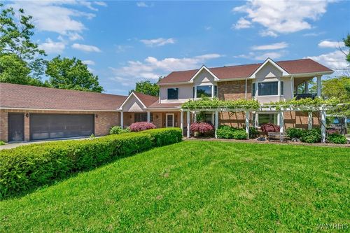 2386 Lake Rd, Silver Creek, NY, 14136-9785 | Card Image