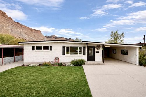 5 3rd Ave, Helper, UT, 84526-1013 | Card Image