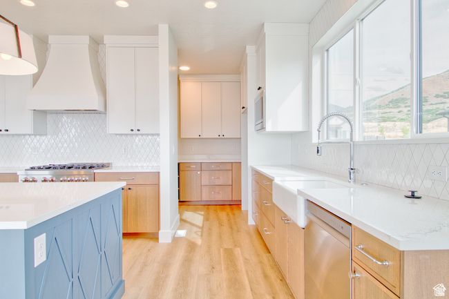 Walk in Pantry | Image 6