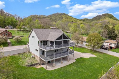 36074 Old Homer Rd, WINONA, MN, 55987-5686 | Card Image