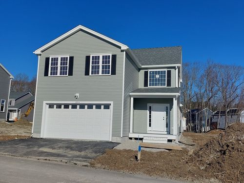 18b-18B Crownshield Ave, Uxbridge, MA, 01569-1660 | Card Image