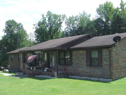 63 Sneed Rd, Mcminnville, TN, 37110-7679 | Card Image
