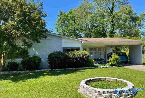 2424 Medaris Road Nw, Huntsville, AL, 35810 | Card Image