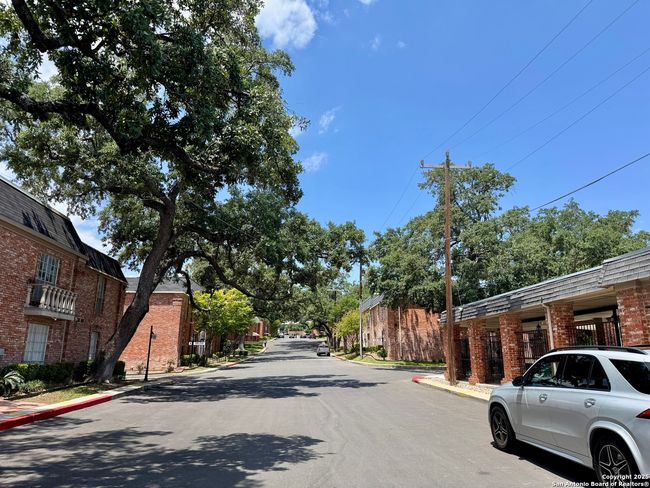 APT-354 - 7500 Callaghan Rd, Condo with 3 bedrooms, 2 bathrooms and null parking in San Antonio TX | Image 4