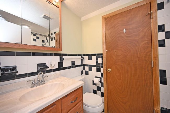 872 Waynoka Dr, House other with 5 bedrooms, 3 bathrooms and null parking in Sardinia OH | Image 32