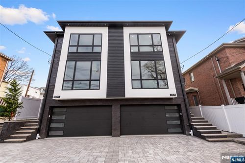 230 8th St, Palisades Park, NJ, 07650-2018 | Card Image