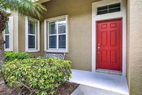 2334 Oakley Green Dr, SUN CITY CENTER, FL, 33573-7176 | Card Image