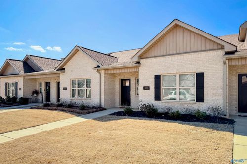 409 Ronnie Dr Se, Hartselle, AL, 35640-5997 | Card Image