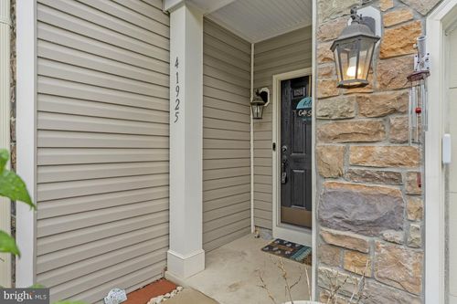 41925 Moreland Mine Ter, ALDIE, VA, 20105-3085 | Card Image