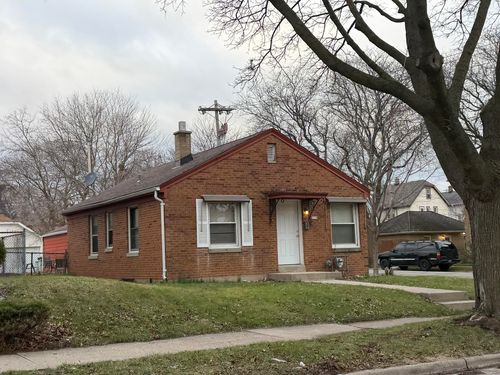 2779 N 51st St, Milwaukee, WI, 53210-2313 | Card Image