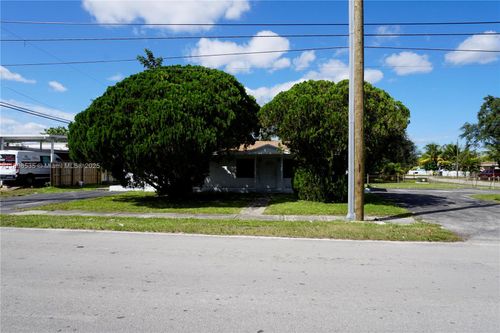 6200 Fletcher St, Hollywood, FL, 33023-2208 | Card Image